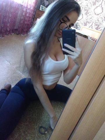 Алиса Экстравагантная Блондинка фото 2